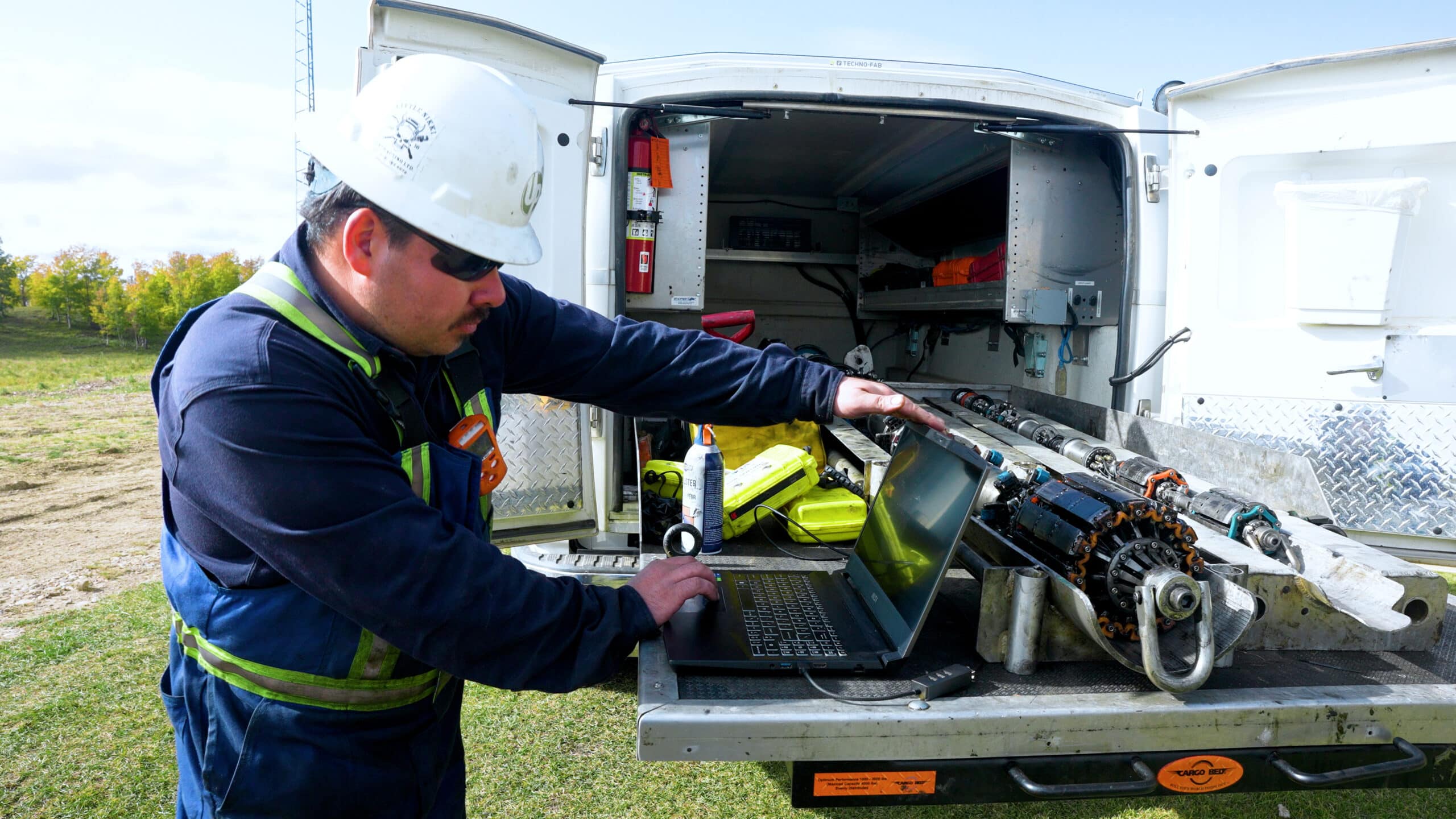 UXD Inline Inspection tool and software onsite during pipeline inspection